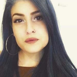 Meet your Posher, Daniella